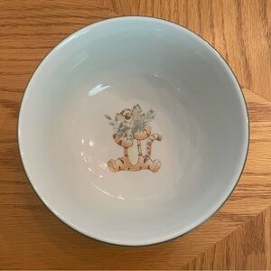 NWT Winnie the Pooh Tigger Floral Green Misty Mornings Cereal Bowl